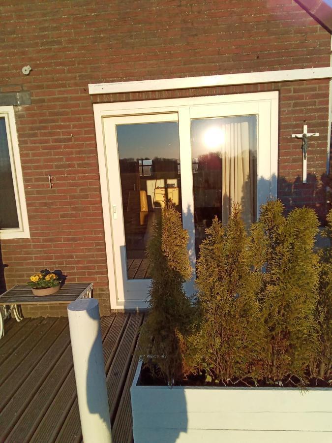 De Indiaan Bed & Breakfast Noord-Scharwoude Exterior photo